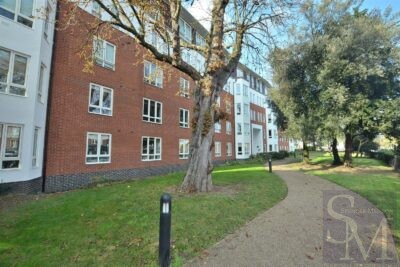 Regency Court, South Woodford E18