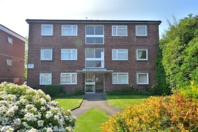 Ollards Court, Ollards Grove, Loughton IG10